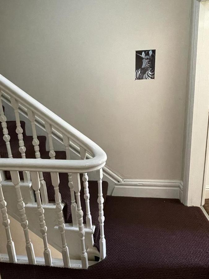 The Blue Moon Bed & Breakfast Blackpool Exterior photo