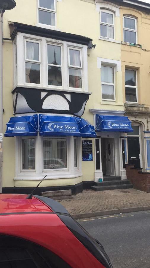 The Blue Moon Bed & Breakfast Blackpool Exterior photo